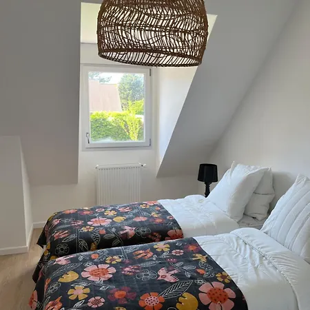 Maison De M09 A 5 Minutes A Pieds De La Plage, 80m2 Avec Jardin, *